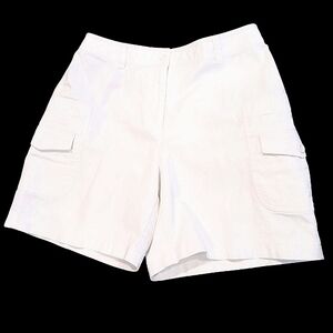 Rafaella White Cargo Shorts with Utility Style
